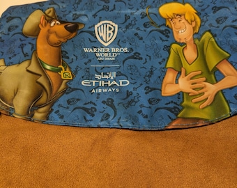 Zaino per bambini vintage Scooby Doo Etihad Airways Warner Bros World Abu  Dhabi e kit di giochi di attività Pubblicità di compagnie aeree di viaggio