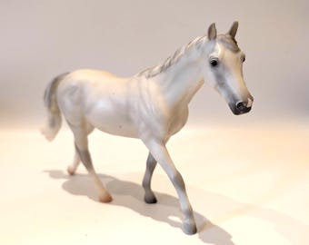 Breyer Classics Grey Selle Français Model Horse • Retired #941 Figurine