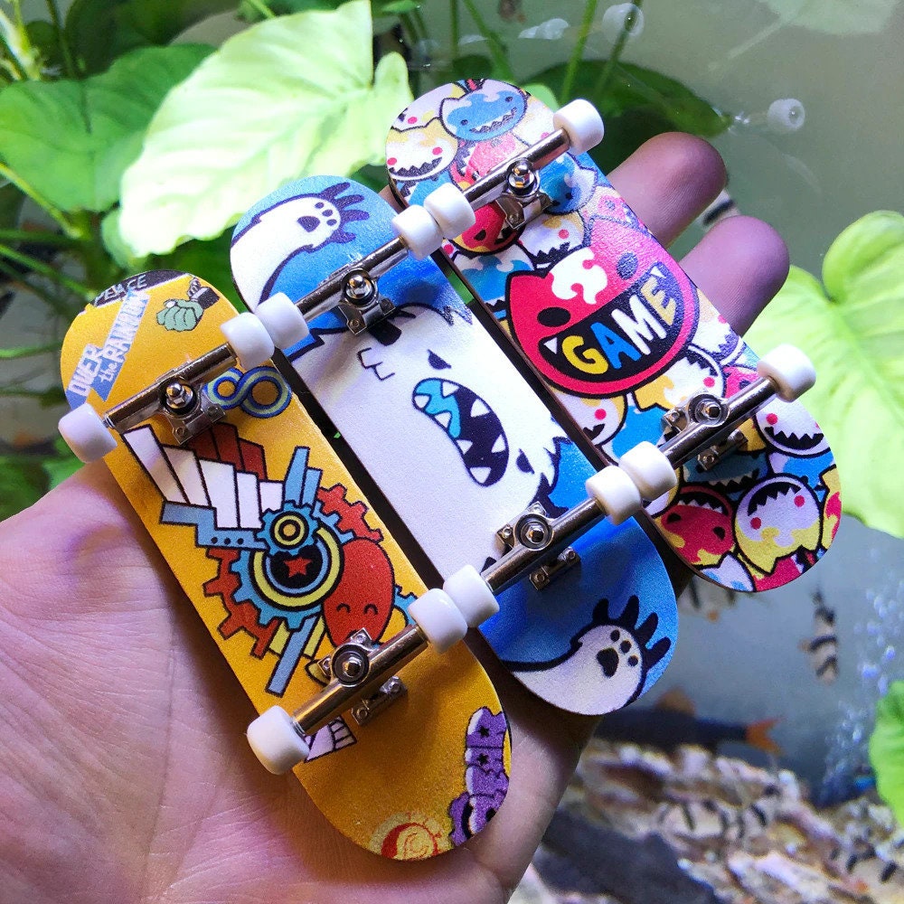 Finger Skates for sale Only 4 left at 70