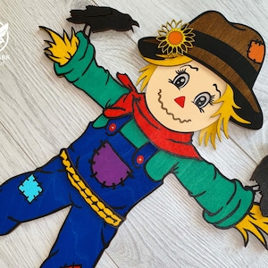 Scarecrow Door Hanger SVG | Fall door sign SVG | Scarecrow SVG File