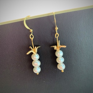 14K Gold Crane Earrings: Freshwater Pearl Dangle Earrings