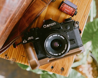 Empuñadura de madera para Canon A-1 con montura Arca Swiss / Madera impresa en 3D /