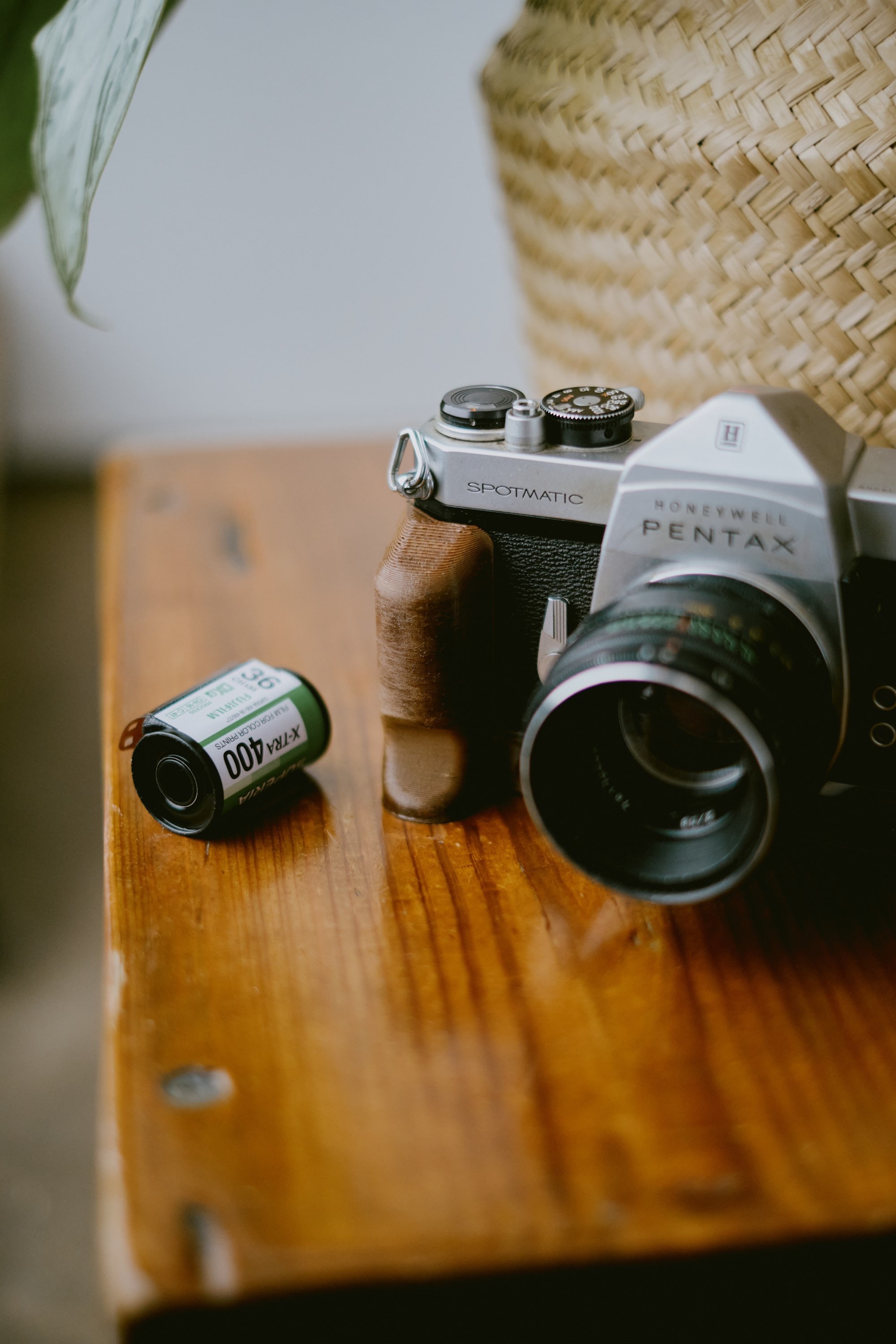 Wood Grip for Pentax Spotmatic With Arca Swiss Mount | 3D Printed