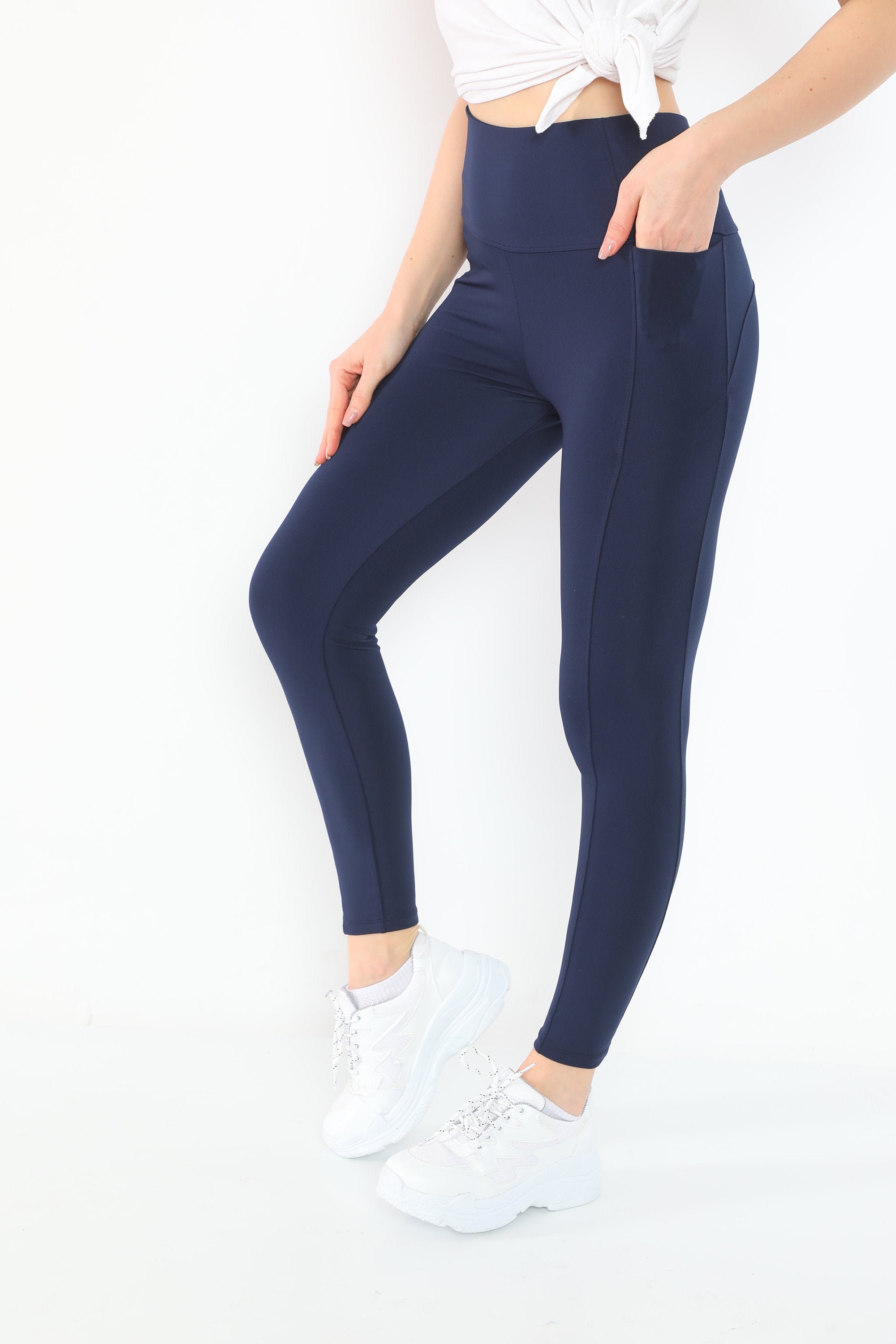 Premium Velvet Leggings for Women - Ultra-Soft Warm Velour Pants, Navy Blue,  Small : : Clothing, Shoes & Accessories