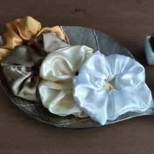 Satin scrunchie | XL | Hairband | Hair care | Gift idea | Deluxe | Mother's Day | big scrunchie | soft | lightweight