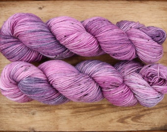 PATTY'S PLUM Allrounder 4ply 100g Hand-dyed wool Merino sock yarn4-ply hand-dyed sock yarn