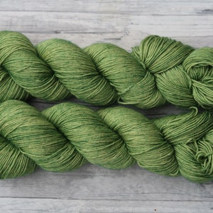 FOREST GLADE SilkMerino 4ply 100g Hand Dyed Wool Merino Silk 400m hand-dyed yarn Merino silk