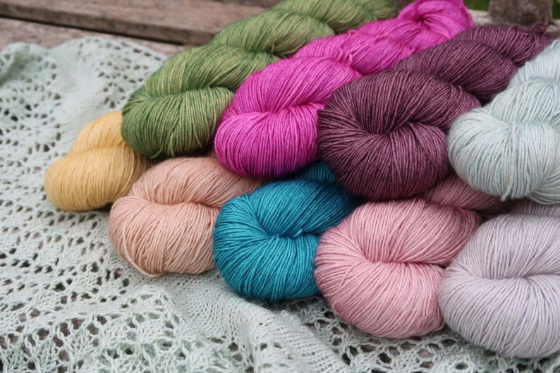 ROSEBUD SilkMerino 4ply 100g Hand-dyed wool Merino silk 400 m hand-dyed yarn Merino silk image 3