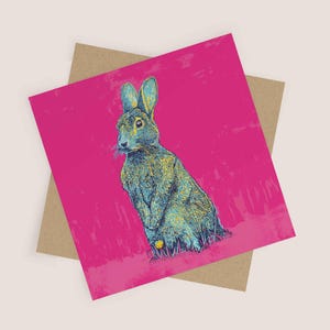 Frühlingshaftes blaues Häschen l Blanko-Karte und Kraftpapier-Umschlag | Karten für alle Gelegenheiten, Hasenliebe, Osterkarte, blaues Kaninchen, niedlicher Hase, lebendiges Pink
