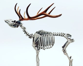 Red Deer Skeleton - 1:18 scale miniature for horror diorama, dollhouse, tabletop arts and crafts, replica curiosities oddities (1 skeleton)