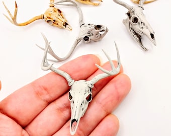 White Tail Deer skull with Antlers - 1:12 scale miniature realistic animal cranium for diorama, dollhouse, art and craft supplies (1 skull)