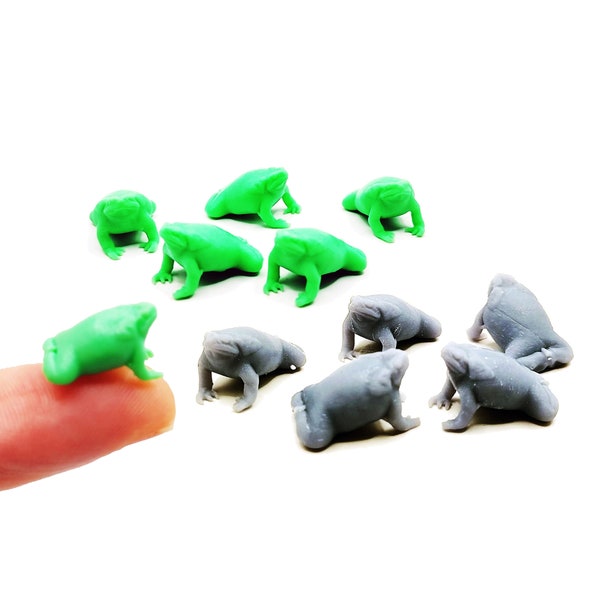 Miniature Toads - 1:12 scale miniature size for witch diorama, dollhouse, arts and crafts replica animal frog gray, green (Set of 5)