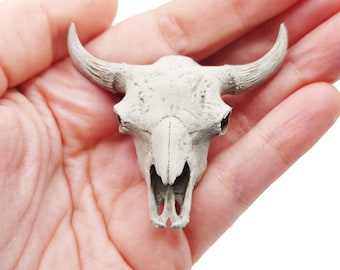American Bison Skull Replica- 1:12 scale size for desert diorama, western dollhouse, arts and crafts, miniature Steer Cow Skull (1 skull)