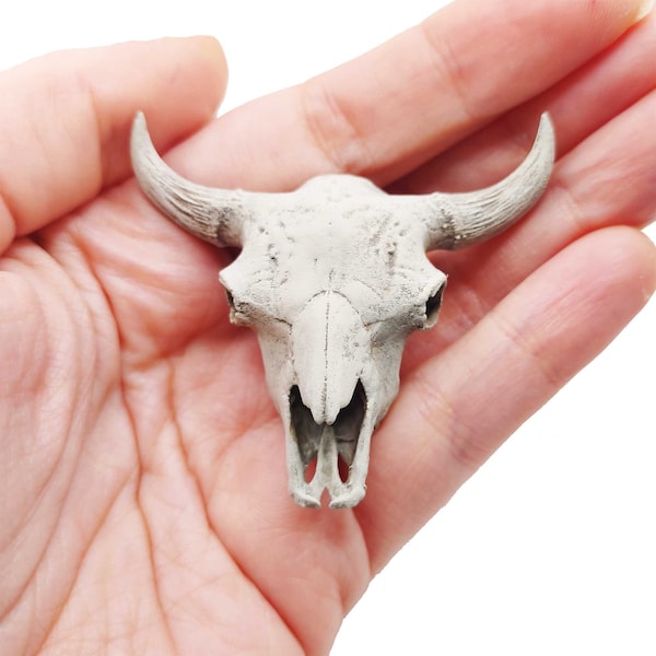 American Bison Skull Replica- 1:12 scale size for desert diorama, western dollhouse, arts and crafts, miniature Steer Cow Skull (1 skull)