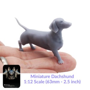 Jamnik - miniaturowy pies w skali 1:12 do domku dla lalek, dioramy DIY, figurka o wysokiej szczegółowości, słodka figurka zwierzaka firmy Stereocat (1 pies)