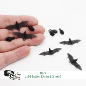 Miniature Bats - 1:24 Scale Bats for dollhouse diorama small animal art and craft supply small replica animals cute Halloween model (5 bats)