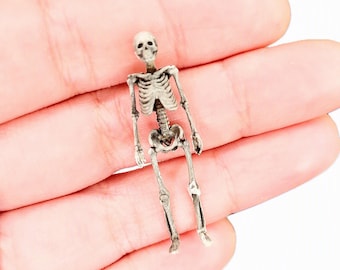 Human Skeleton - 1:48 scale miniature for horror diorama, dollhouse, tabletop arts and crafts, replica curiosities oddities (1 skeleton)