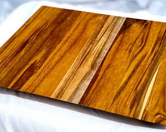 Medium Teak Cutting board