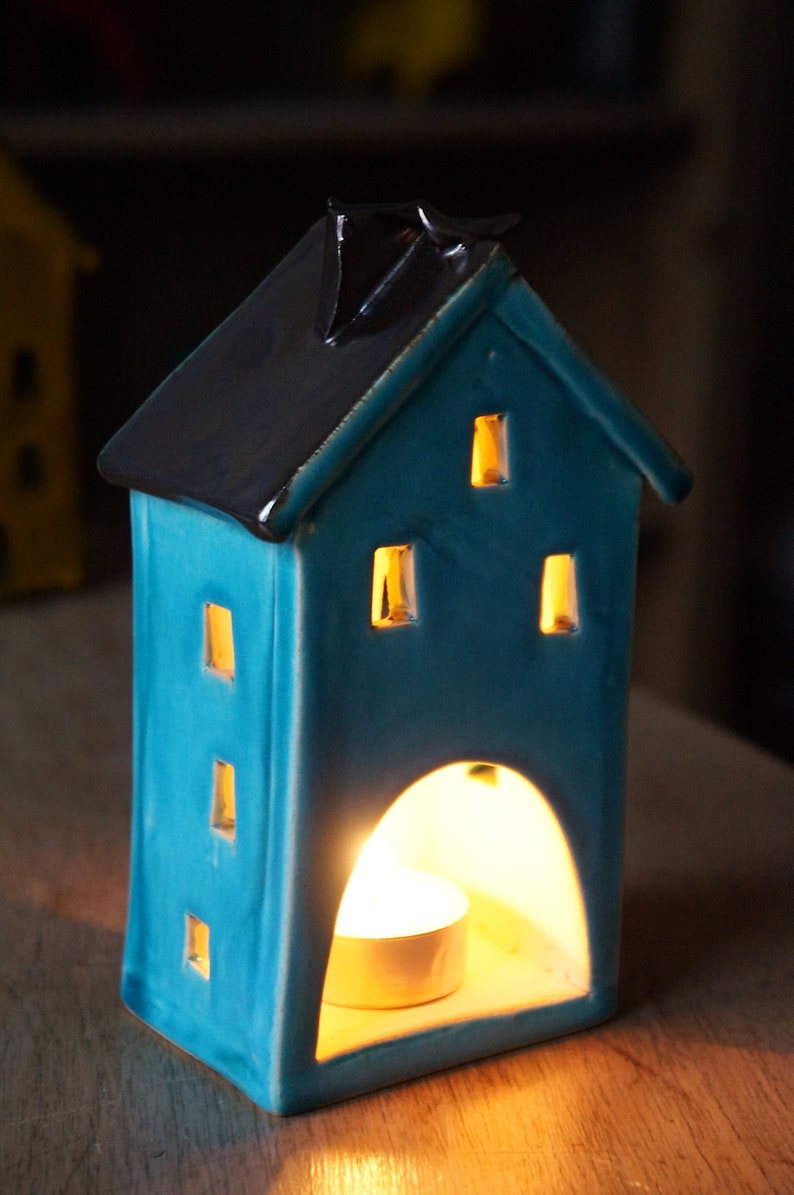 Ceramic candlestick house, unique hand made gift, minimalist tealight holder zdjęcie 8