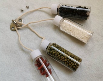 Bottiglie sensoriali per dettagli della scheda occupata / Parti della tavola occupata / Abilità motoria / Elementi fai-da-te / Bambino / Kit artigianale / Pezzo da lavorare / Scheda attività / Attività sensoriale