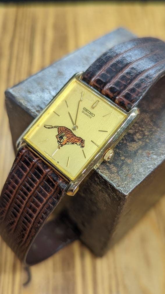 Vintage 1986 Rare Seiko Exxon Gold Tank Watch 6530-5079 W/ New