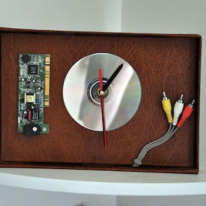 Handmade Table Computer Clock