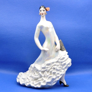 Vintage Porcelain Figurine of Carmen, the Spanish dance, the 1970s