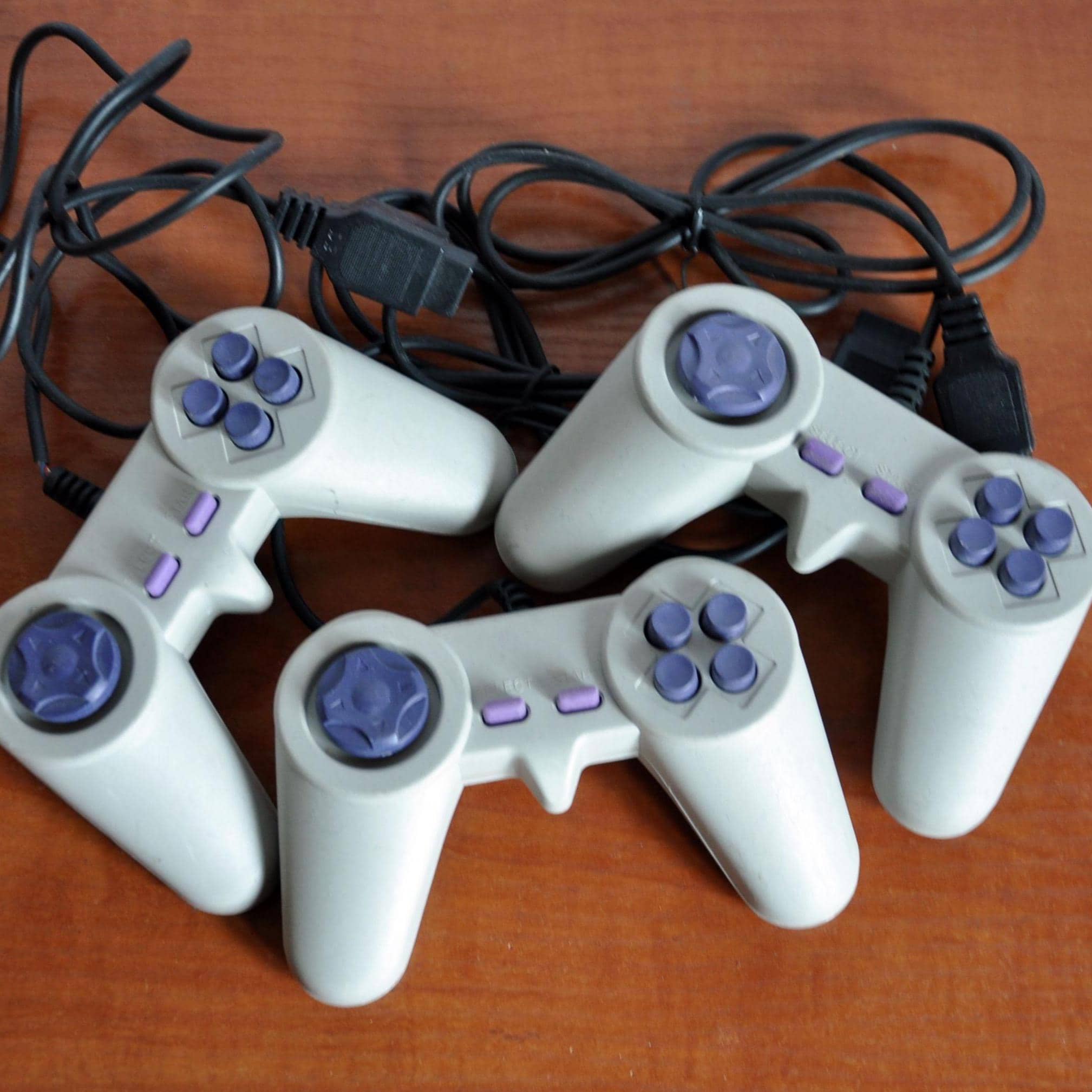 Vintage JX-106 Joysticks: 2000s 8-bit Gaming Controllers - Set of