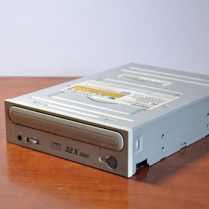 Vintage CD-ROM Drive – Tech Relic – Steampunk, DIY, or Display Piece