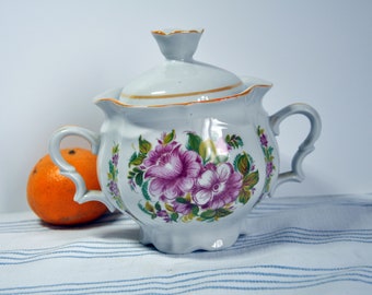 Porcelain pink floral sugar bowl with a lid, 1980s.