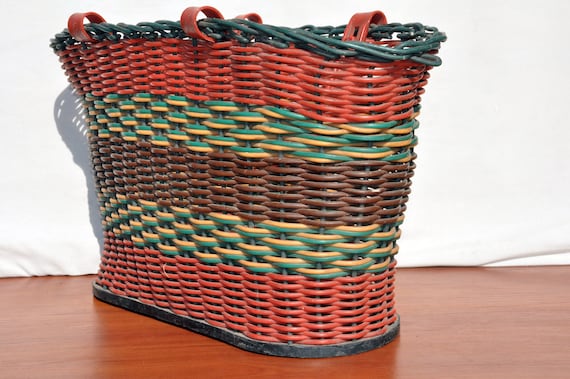 Soviet vintage wicker plastic basket, 1970s - image 5