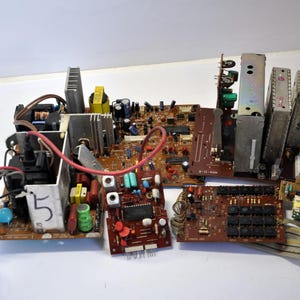 Upcycled Electronic Circuit Boards: Vintage Tech Parts for Art, Decor - Set of 8