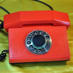 Vintage Bulgarian Rotary Telephone Belogradchik TA‑900 (1989) — Red — Retro Decor, Photo/Film Prop, Collector Piece