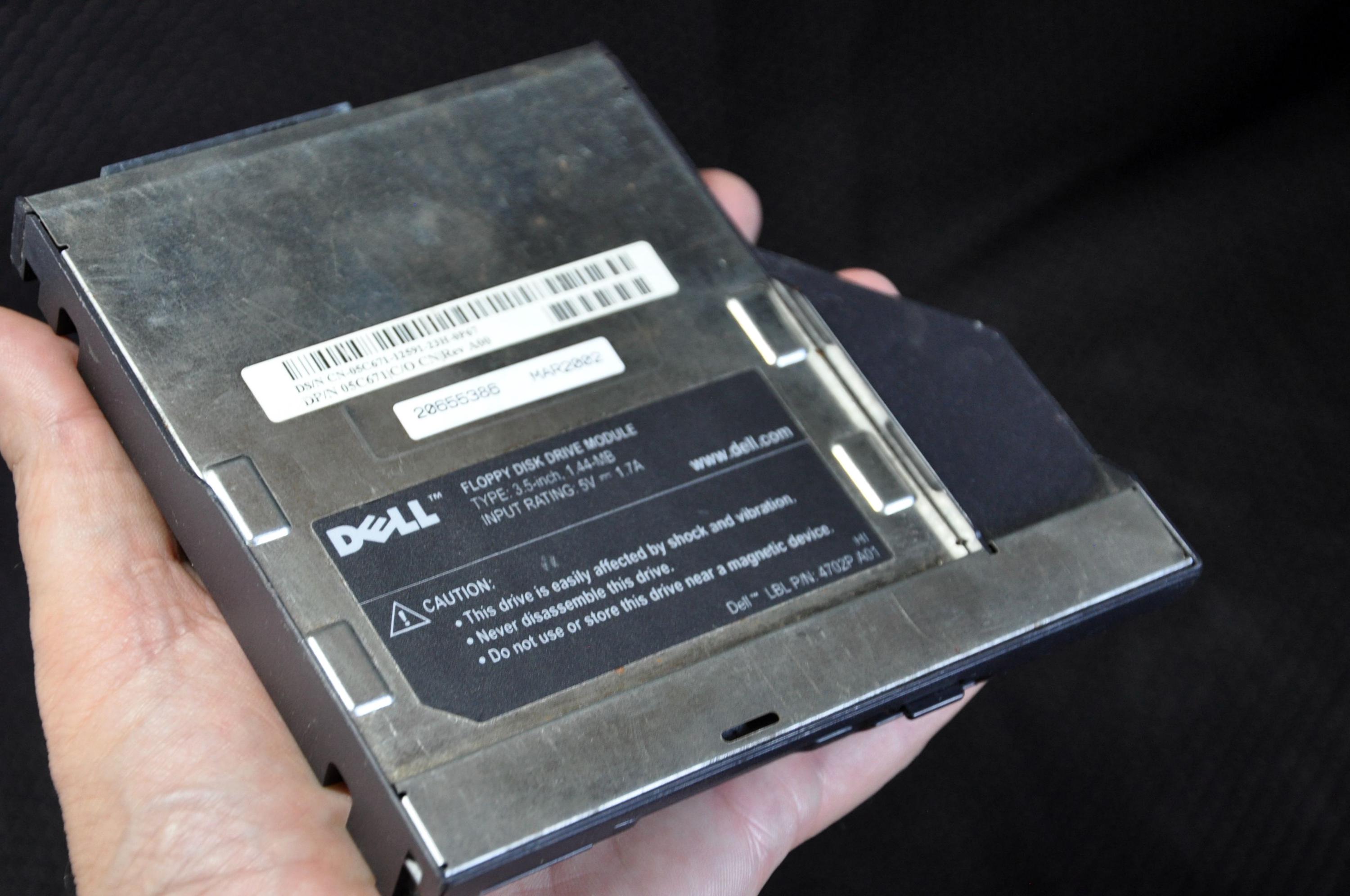 Vintage External Floppy Disk Drive: 1990s Retro Tech (untested) - Etsy