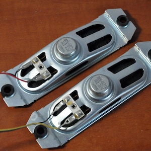 Samsung TV Speakers (Pair): 8 Ohm, 10W - Salvaged for DIY/Steampunk