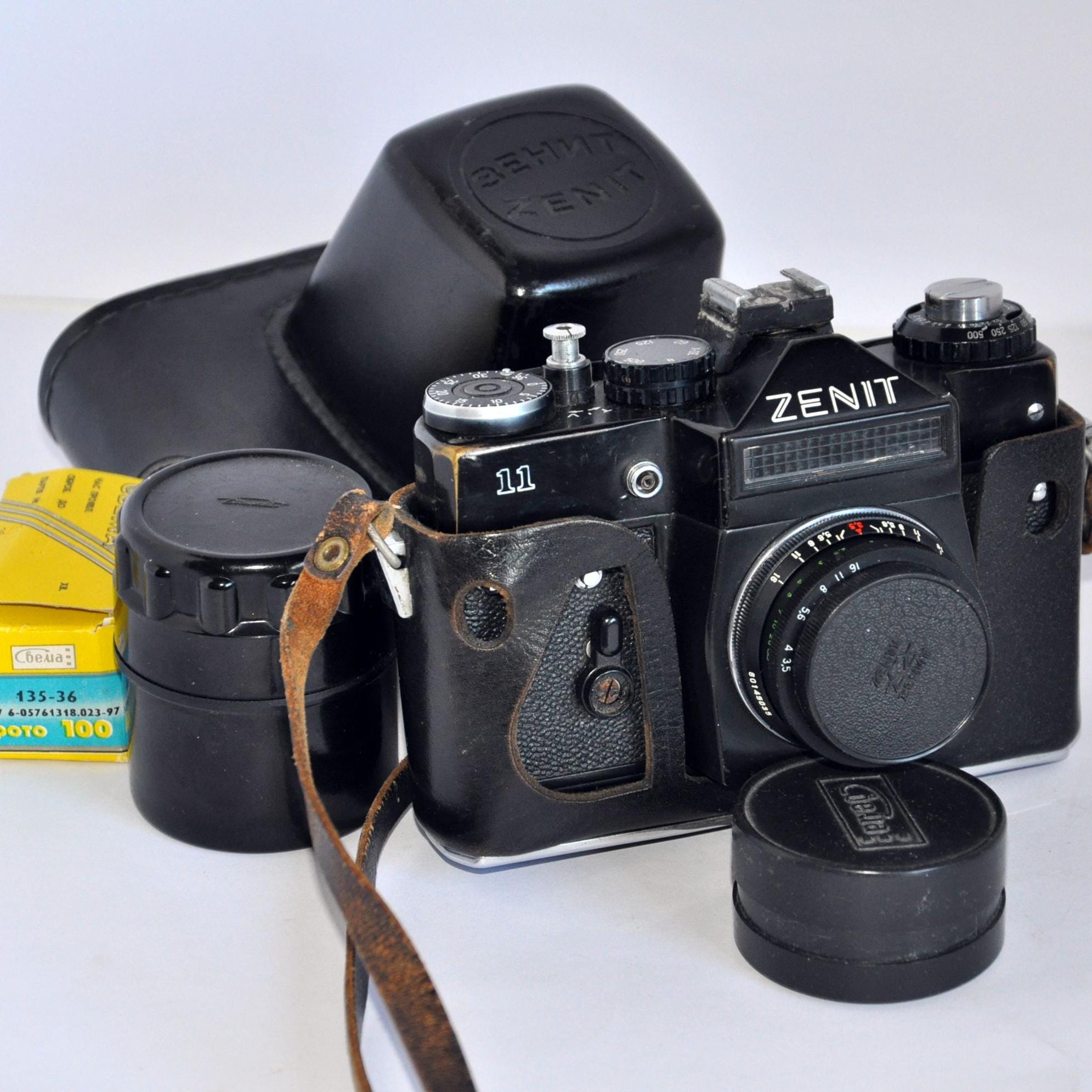 Appareil Photo Argentique Zenit 11, Vintage URSS - Occasion, Pleinement Fonctionnel