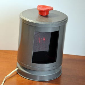 Vintage Soviet Darkroom Red Lamp | 1980s USSR Photo Lab Light | Functional & Industrial Decor image 5