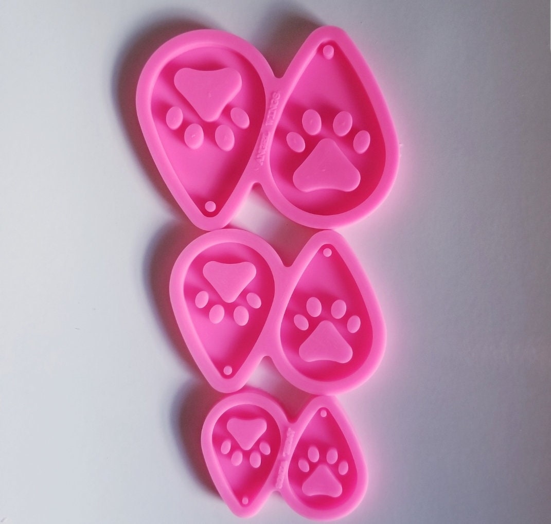 RFGHAC Dog Paw Print Heart Silicone Molds Love Ribbon Keychain Resin Mold  Water Droplet Earring Silicone Resin Molds Bear Paw Epoxy Resin Molds for