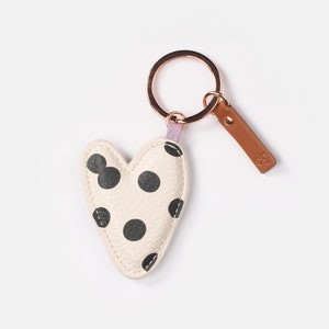 Keychain heart (dots)