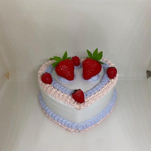 Tortenkiste, Schmuckkiste Herz, Fake Cake, Fake Torte Kuchen Kiste, Geschenk, geschenkidee