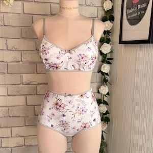 Organic cotton jersey soft bralette and high waisted knickers set.