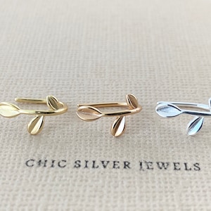 Boucles d&#39;oreilles en argent sterling, délicate feuille oreille grimpeur sur chenilles crochet enfileur à tirer minimaliste mignon adorable brin nature Boho cadeau cadeau