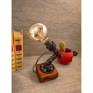 Table lamp, Industrial lighting, Desk lamp, Pipe Desk Lamp, Steampunk desk lamp, Industrial desk lamp, Edison Steampunk lamp, Pipe Lamp