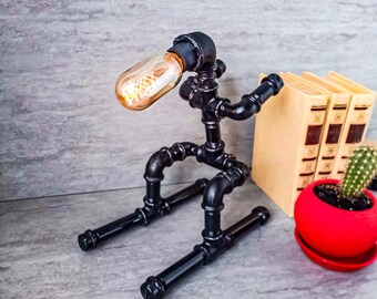 Edison table lamp, Robot desk lamp, Bedside lamp unique, Handmade desk lamp, Edison bulb lamp, Steampunk lighting, Loft desk lamp