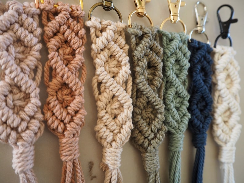 WILLOW Macrame Keychain, Assorted Colours image 3