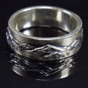 Bague chaîne de montagnes, alliance montagnes en argent, bague de promesse pour lui