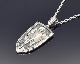 Collar con colgante de plata del Arcángel San Miguel, joyería católica