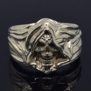 Silver Skull Signet Ring, Men's Skull Pinky Ring, Skull Jewelry, Skull Pinky Ring, Gothic Signet Ring