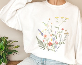 Floral Graphic Sweatshirt, Botanical Nature Sweatshirt, Spring Summer Sweatshirt, Plant Lover Gardener Gift, Gildan Unisex Sweatshirt