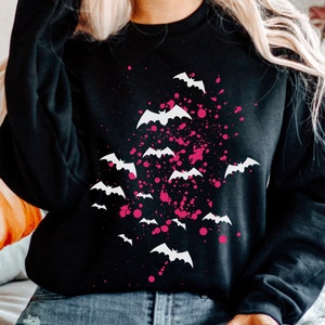 Arty Bats Gothic Unisex Gildan Sweatshirt, Cute Soft Goth Bat Sweatshirt, Alternative Fashion Horror Sweatshirt, Halloween Goth Gift for Her